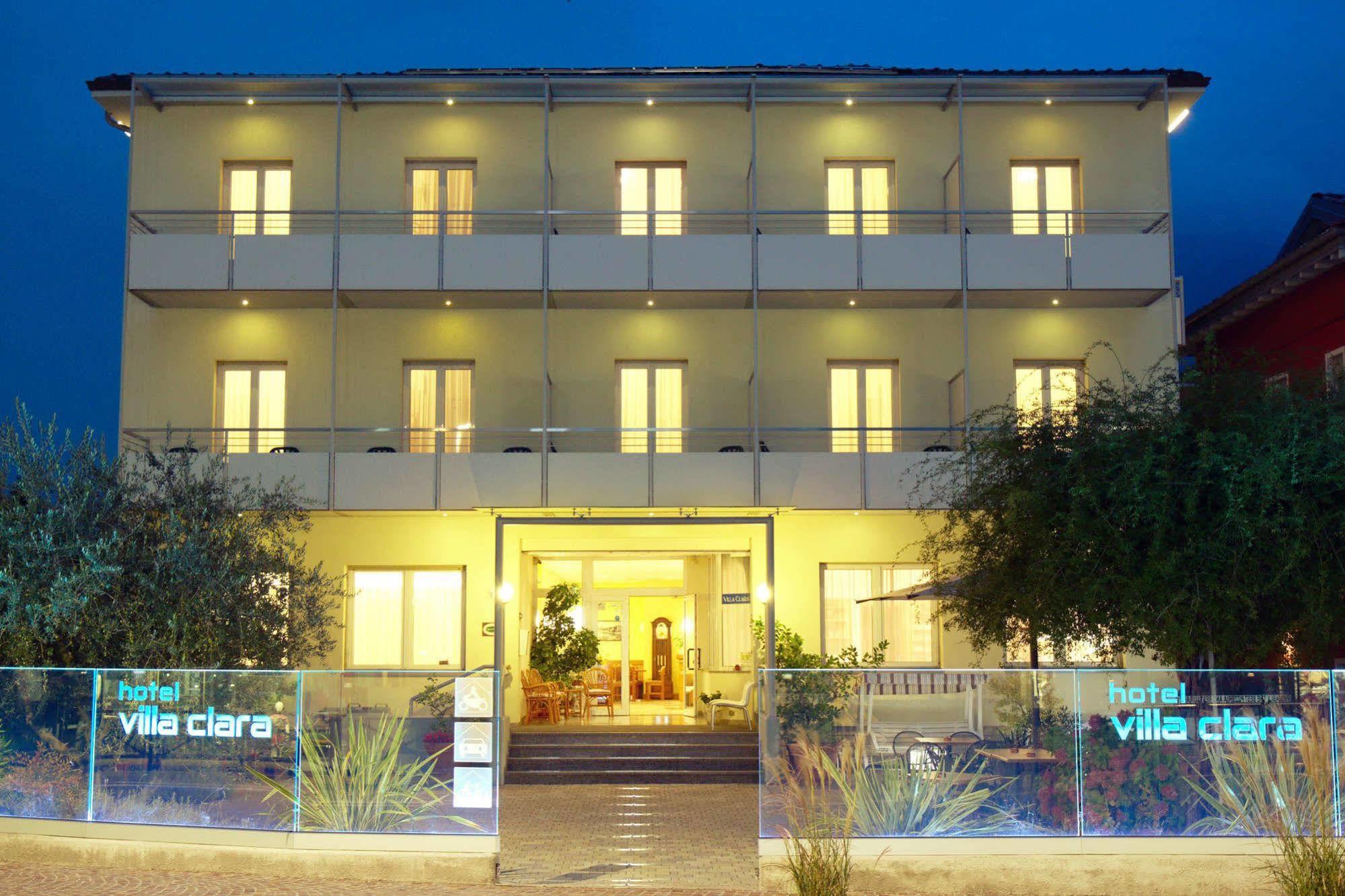 Hotel Villa Clara Torbole Sul Garda Buitenkant foto